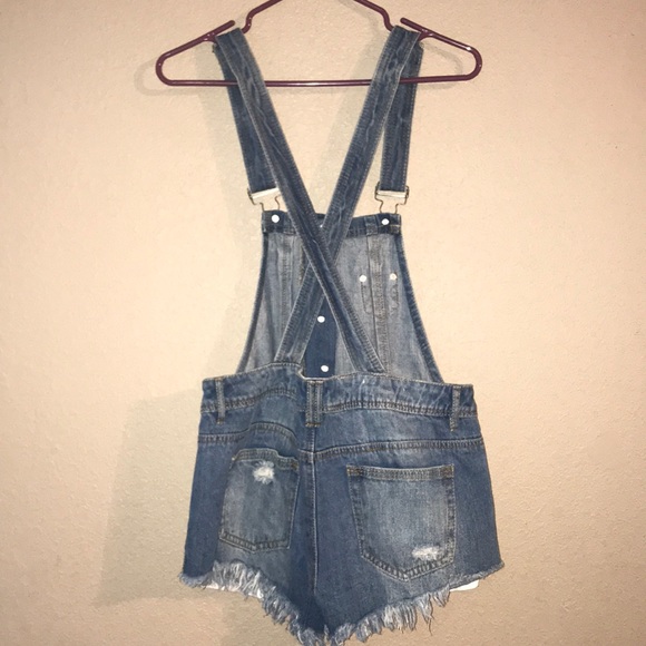 Size M Women’s Hot Kiss Blue Jean Shorts Overalls - Picture 3 of 3